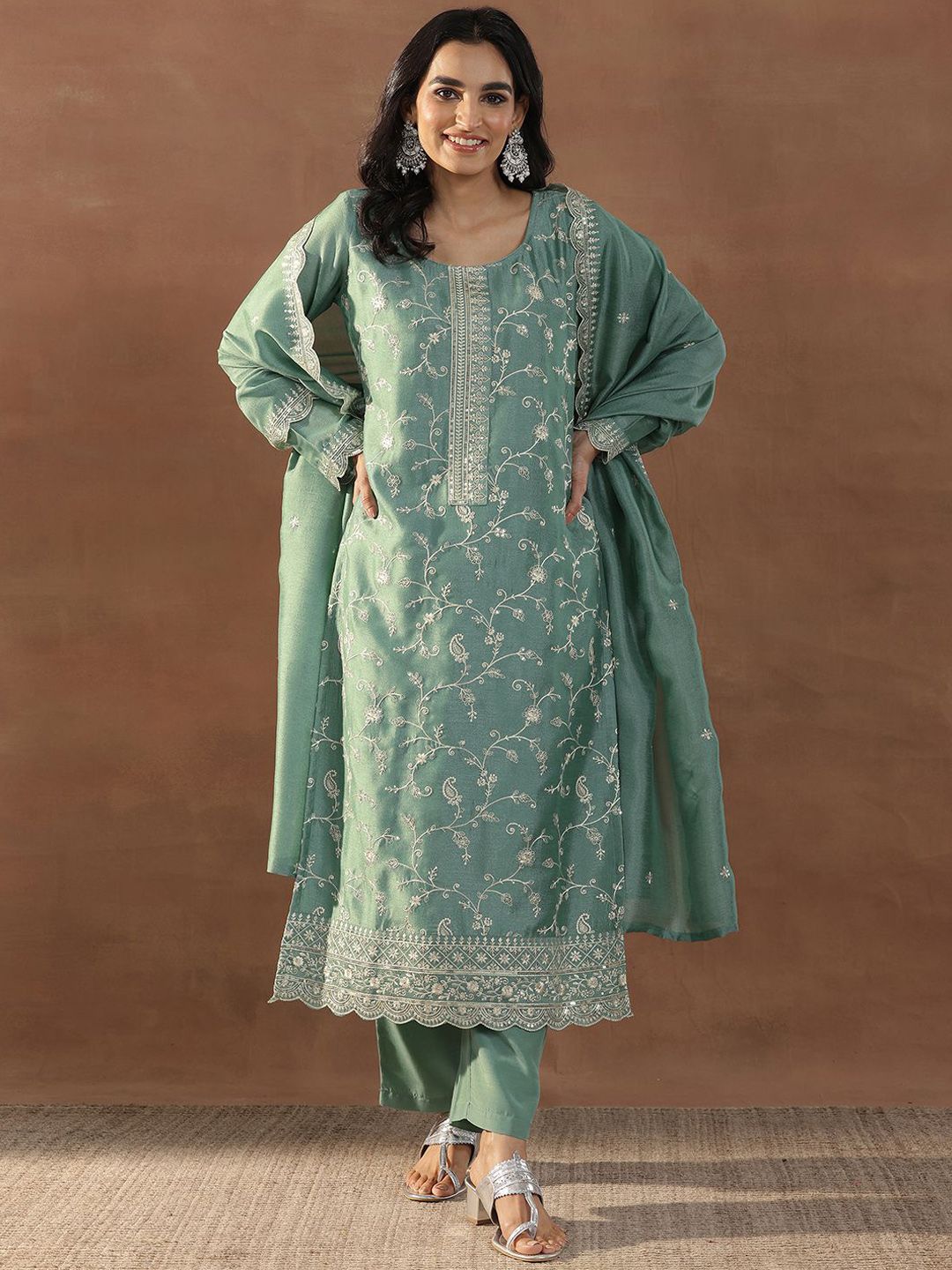 Trending Festive Wear Maroon Vichitra Silk Kurta Set for Women