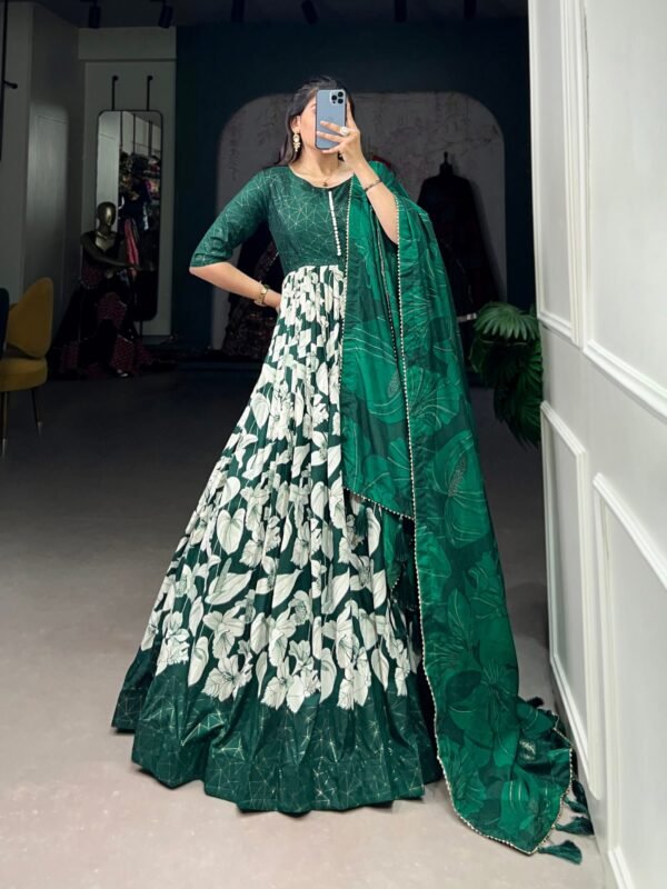 Vera Velvet Gown Set