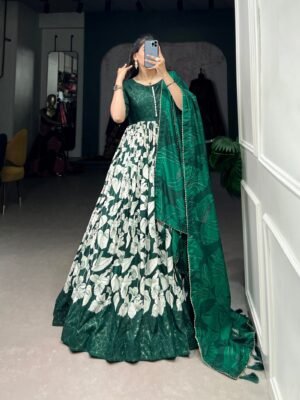 Vera Velvet Gown Set