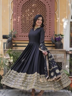 Nomad Trench Gown